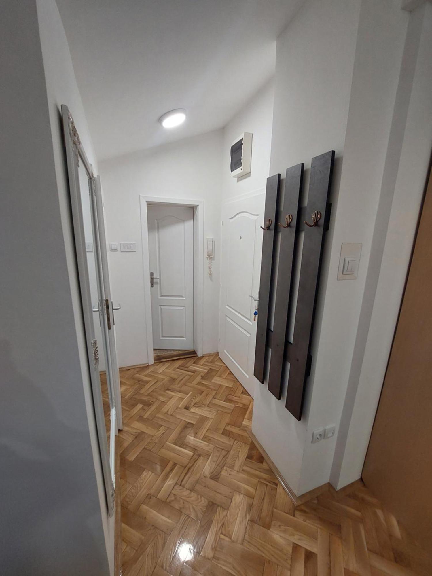 נובי סאד Apartmani Jasmin מראה חיצוני תמונה