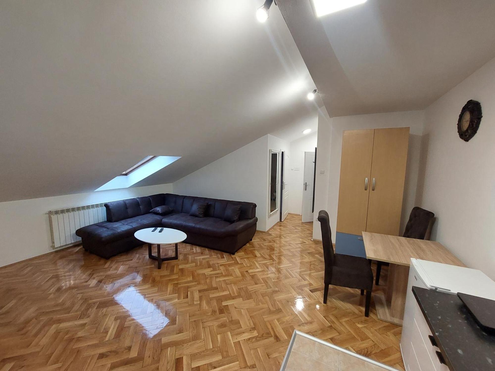 נובי סאד Apartmani Jasmin מראה חיצוני תמונה