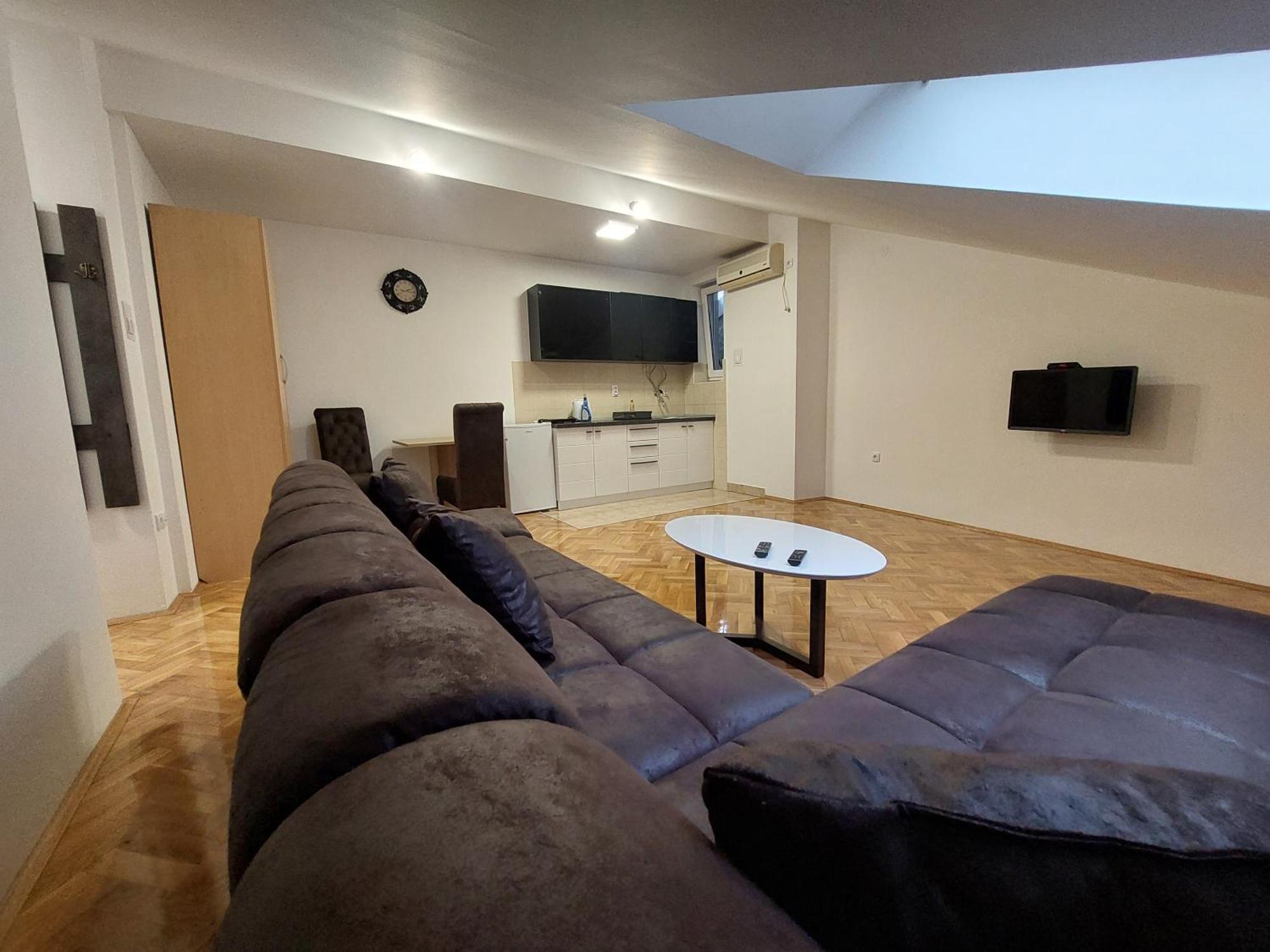 נובי סאד Apartmani Jasmin מראה חיצוני תמונה