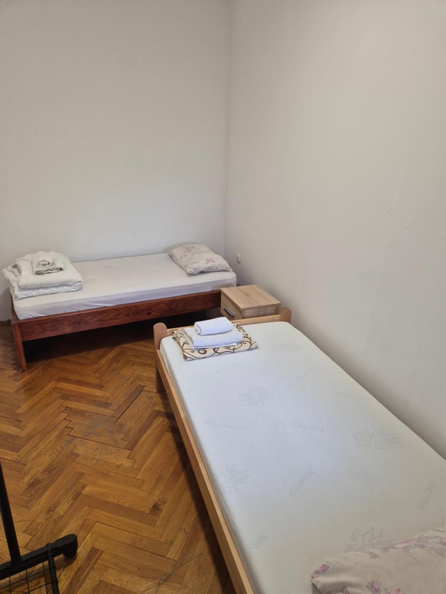 נובי סאד Apartmani Jasmin מראה חיצוני תמונה